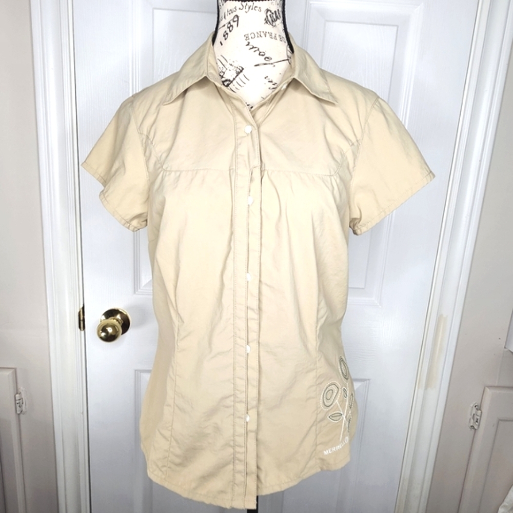 Merrell Women's Cream Short Sleeve Button Down Shirt Teal Accents Size M